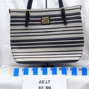 Anne Klein Vintage Ebony and Ivory Two-Handle §